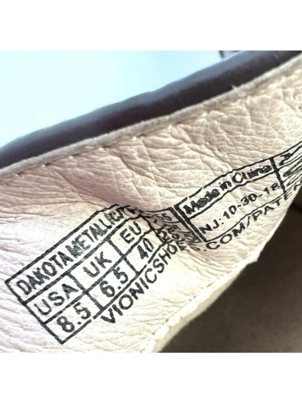 Vionic Dakota Bronze Metallic Mules Comfort Shoes Womens Size 8.5 Slip On Slides - Picture 7 of 9